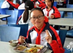 娱乐圈十大吃瓜爆料与网红音响热潮解析