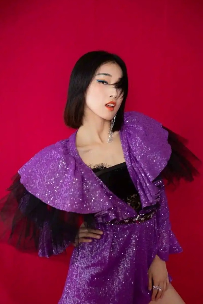 吃瓜导航：苏醒否认何洁离婚 韩雪英语脱口秀获赞